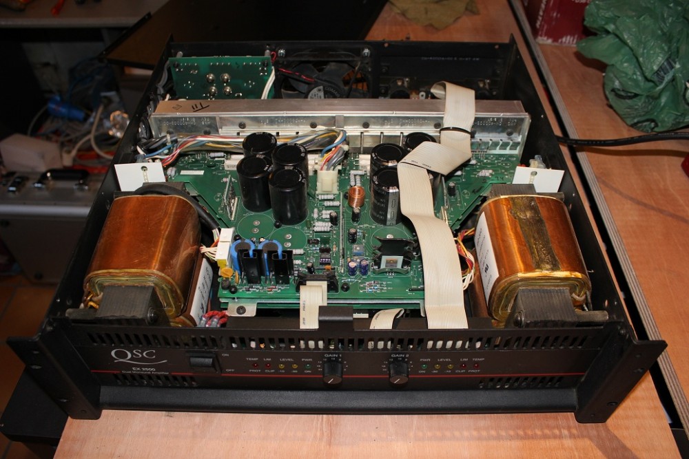 qsc-ex2500-305736.jpg