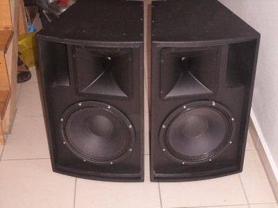 SL279302.JPG